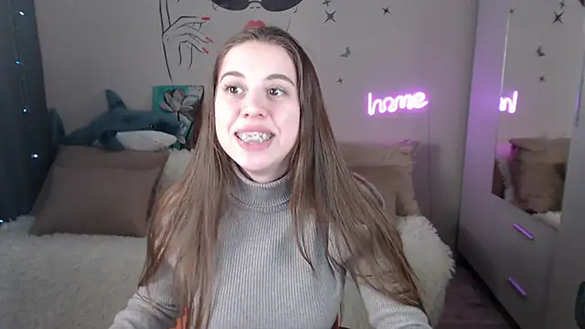 Snapshot of SummerLeena chatting on February 2, 2025, 4:43 pm SummerLeena online show from February 2, 2025, 4:43 pm