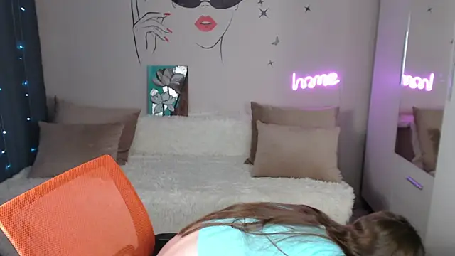 Snapshot of SummerLeena chatting on January 11, 2025, 9:36 pm SummerLeena online show from January 11, 2025, 9:36 pm