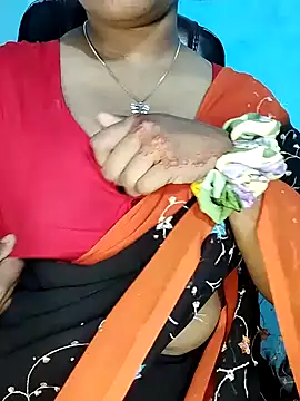 Snapshot of Sadika- chatting on January 5, 2025, 4:06 pm Sadika- online show from January 5, 2025, 4:06 pm