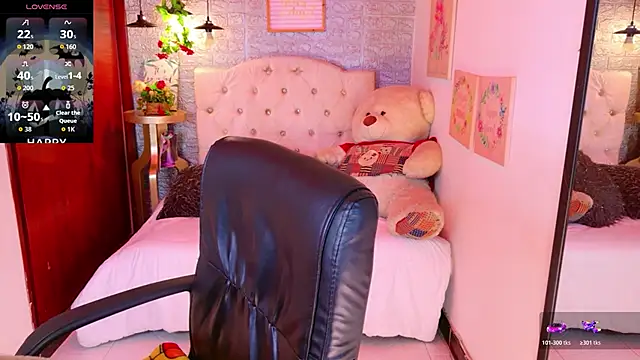 meghan nill online show from November 5, 2025, 2:58 am