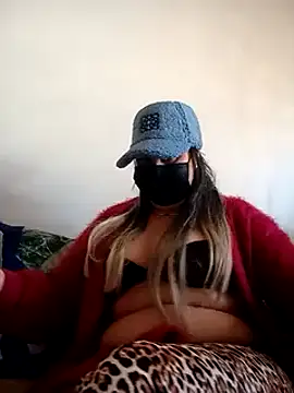 Snapshot of Jawahir-pretty-women chatting on December 16, 2024, 1:43 pm Jawahir-pretty-women online show from December 16, 2024, 1:43 pm