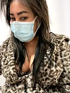 Snapshot of Jawahir-pretty-women chatting on November 13, 2025, 7:56 am Jawahir-pretty-women online show from November 13, 2025, 7:56 am