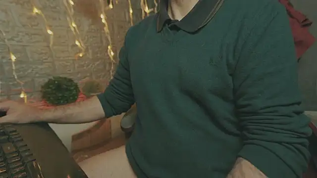 Snapshot of alex-volo chatting on December 19, 2025, 2:04 am alex-volo online show from December 19, 2025, 2:04 am