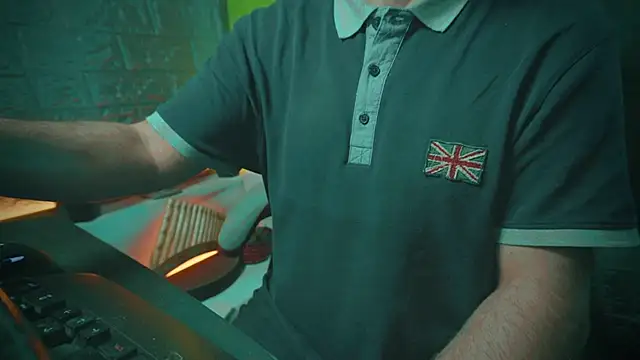 Snapshot of alex-volo chatting on February 2, 2025, 1:12 am alex-volo online show from February 2, 2025, 1:12 am