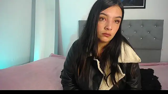 Snapshot of Perla_Sc chatting on March 4, 2025, 4:38 am Perla Sc online show from March 4, 2025, 4:38 am