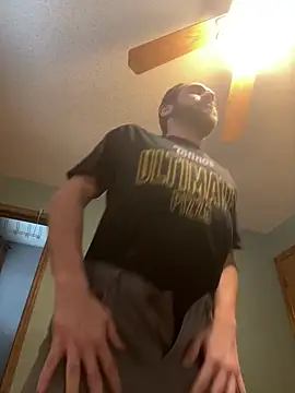 Snapshot of SmokingSloth chatting on February 4, 2026, 6:36 pm SmokingSloth online show from February 4, 2026, 6:36 pm