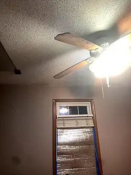 Snapshot of SmokingSloth chatting on January 9, 2026, 12:56 pm SmokingSloth online show from January 9, 2026, 12:56 pm