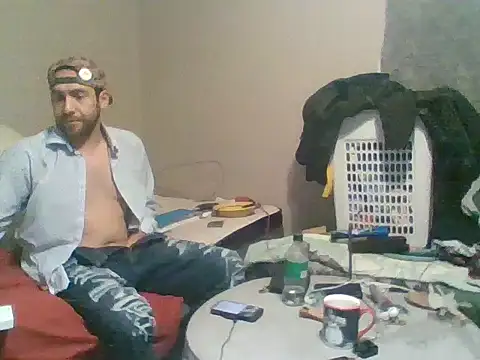 Snapshot of SmokingSloth chatting on November 28, 2025, 8:14 am SmokingSloth online show from November 28, 2025, 8:14 am