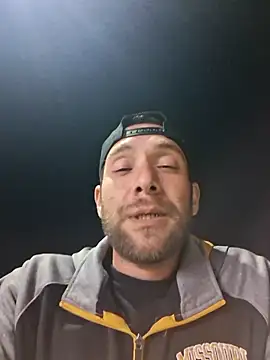 Snapshot of SmokingSloth chatting on May 6, 2026, 8:40 am SmokingSloth online show from May 6, 2026, 8:40 am