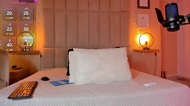 Amy-Saenz online show from November 18, 2025, 3:15 pm