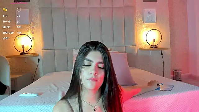 Snapshot of Amy-Saenz chatting on February 25, 2026, 8:19 pm Amy-Saenz online show from February 25, 2026, 8:19 pm