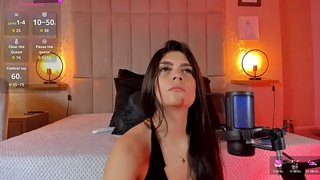 Amy-Saenz online show from November 17, 2025, 4:00 pm