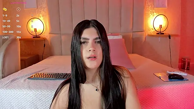 Snapshot of Amy-Saenz chatting on February 5, 2026, 4:14 pm Amy-Saenz online show from February 5, 2026, 4:14 pm