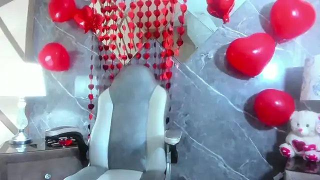 FernandaClar online show from February 14, 2026, 3:12 pm