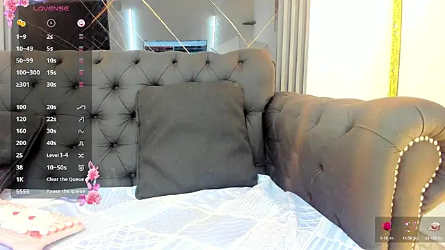 Snapshot of EvaaLovia1 chatting on September 26, 2025, 2:02 pm EvaaLovia1 online show from September 26, 2025, 2:02 pm