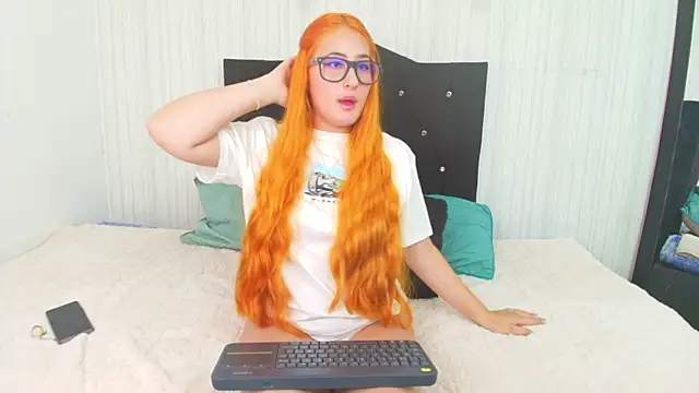 Snapshot of alice_dakota chatting on February 7, 2025, 2:40 am alice dakota online show from February 7, 2025, 2:40 am