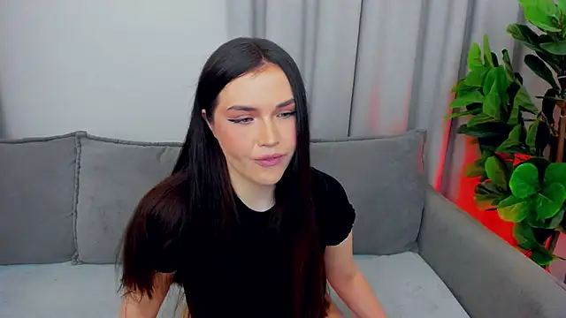 sexyangeloux online show from May 28, 2026, 9:10 pm