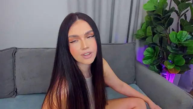 sexyangeloux online show from May 8, 2026, 9:18 pm