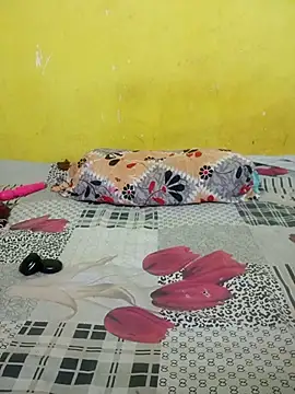 Sexyranibhabhi online show from May 11, 2026, 3:29 pm