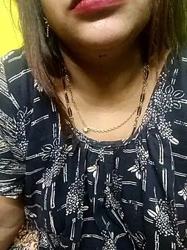 Sexyranibhabhi online show from May 17, 2026, 2:44 am