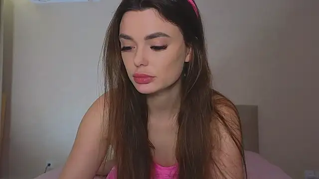 Snapshot of Sandrikta chatting on February 5, 2025, 8:25 pm Sandrikta online show from February 5, 2025, 8:25 pm