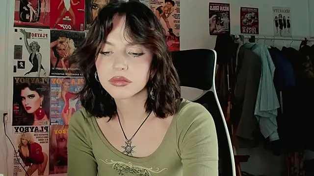 Niky  Jess online show from October 27, 2025, 7:31 am