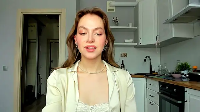 Niky  Jess online show from February 13, 2025, 11:06 am