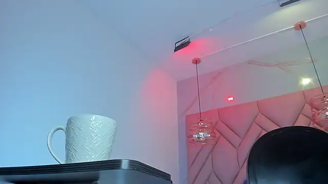 AngelaaCute  online show from April 28, 2026, 12:09 pm