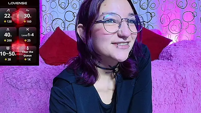 Snapshot of SukiFuyu_ chatting on November 25, 2025, 12:22 am SukiFuyu online show from November 25, 2025, 12:22 am