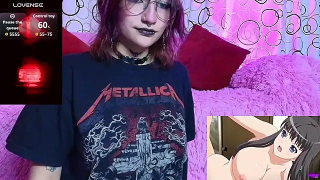 Snapshot of SukiFuyu_ chatting on November 14, 2025, 6:11 pm SukiFuyu online show from November 14, 2025, 6:11 pm