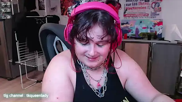 LadyRochester online show from April 14, 2026, 9:53 pm