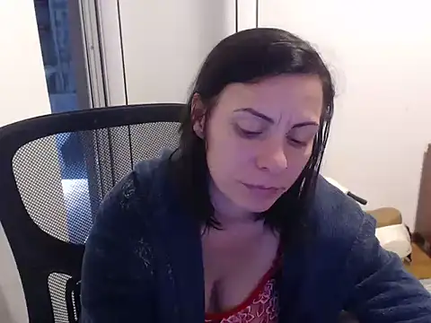 SweetAdela92 online show from June 4, 2026, 8:35 pm