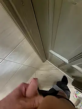 kisbiro77777 online show from March 18, 2025, 6:39 am