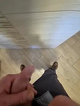 kisbiro77777 online show from March 21, 2025, 11:12 am