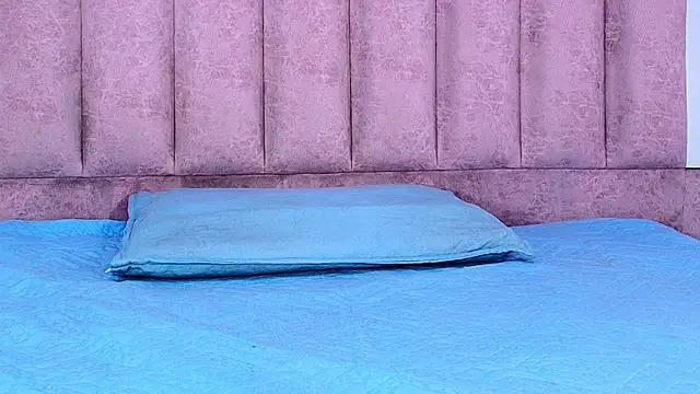 anisha x online show from September 13, 2025, 7:14 pm