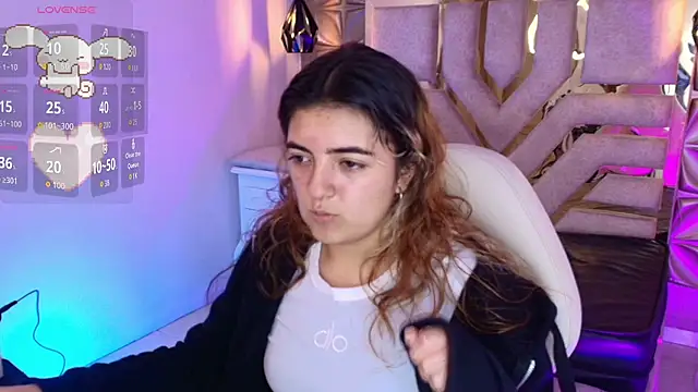 meraki fraise online show from November 3, 2025, 7:50 pm