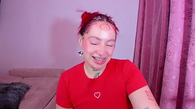 Snapshot of annika_taylor chatting on September 30, 2025, 1:00 am annika taylor online show from September 30, 2025, 1:00 am