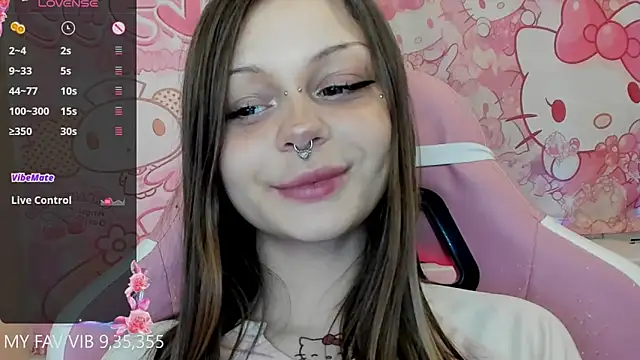 Snapshot of shy_melony chatting on February 25, 2026, 1:22 pm shy melony online show from February 25, 2026, 1:22 pm