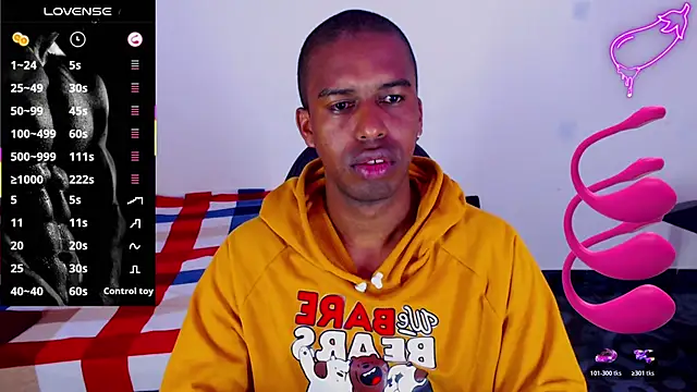 mrjhon26 online show from May 12, 2026, 11:38 am