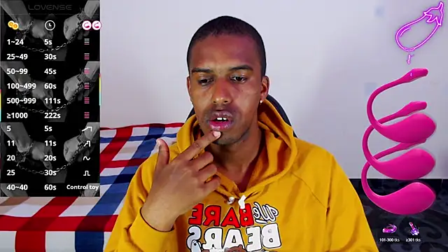 mrjhon26 online show from May 18, 2026, 10:31 am