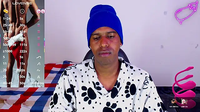 mrjhon26 online show from November 24, 2025, 2:06 pm