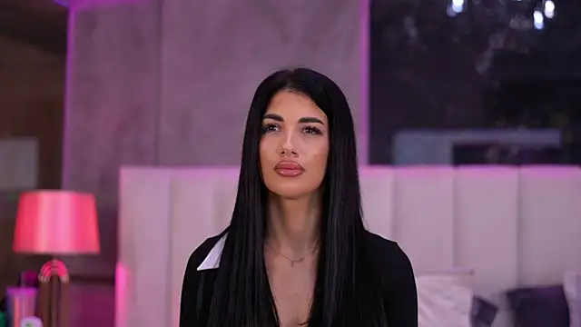 Snapshot of RaisaKali chatting on December 4, 2025, 4:50 pm RaisaKali online show from December 4, 2025, 4:50 pm