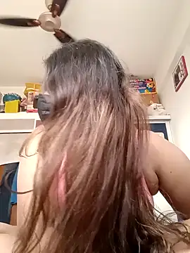 Snapshot of Hotmilfxox chatting on December 21, 2024, 8:50 am Hotmilfxox online show from December 21, 2024, 8:50 am