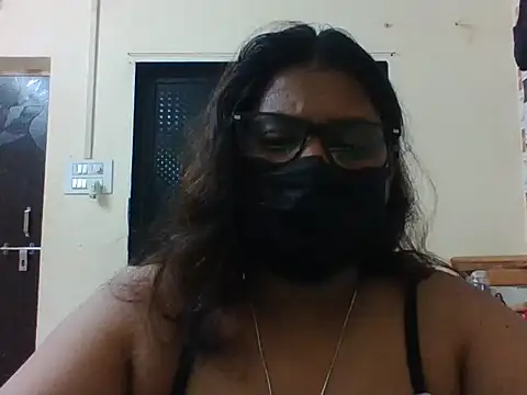 Snapshot of Hotmilfxox chatting on May 28, 2026, 5:41 pm Hotmilfxox online show from May 28, 2026, 5:41 pm