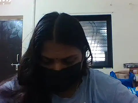 Snapshot of Hotmilfxox chatting on May 21, 2026, 7:28 am Hotmilfxox online show from May 21, 2026, 7:28 am