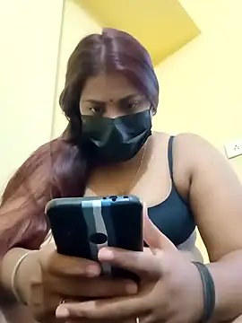 Snapshot of Hotmilfxox chatting on March 9, 2025, 6:17 am Hotmilfxox online show from March 9, 2025, 6:17 am