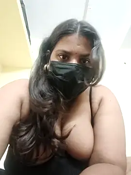 Snapshot of Hotmilfxox chatting on May 6, 2026, 6:23 pm Hotmilfxox online show from May 6, 2026, 6:23 pm