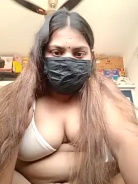 Snapshot of Hotmilfxox chatting on January 26, 2025, 8:36 am Hotmilfxox online show from January 26, 2025, 8:36 am