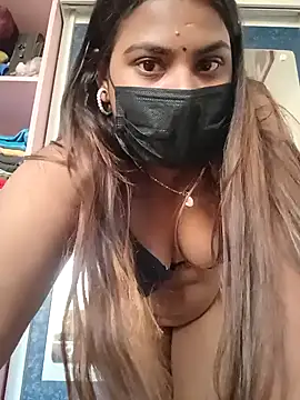 Snapshot of Hotmilfxox chatting on January 23, 2025, 11:15 am Hotmilfxox online show from January 23, 2025, 11:15 am