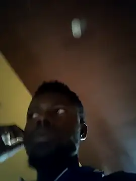 stephbig777 online show from November 6, 2025, 12:20 pm